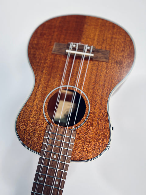 Tenor Antique Mahogany 6 String Ukulele Sound Smith Natural
